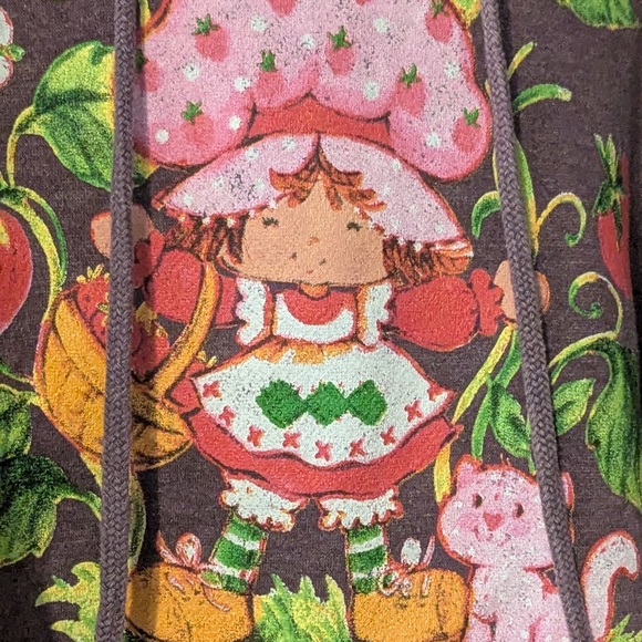 🍓 Purple Strawberry Shortcake Life Is Sweet Hoodie XL 🍓 - Picture 3 of 6